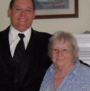 Meet your Posher, Claire